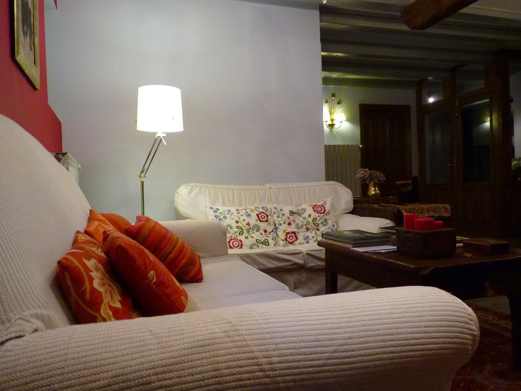 Hotel Kapel Etxea Urzainqui Esterno foto