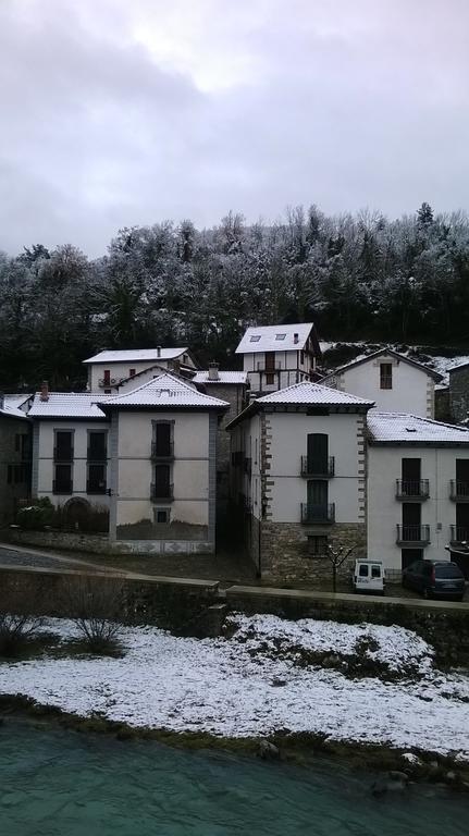 Hotel Kapel Etxea Urzainqui Esterno foto